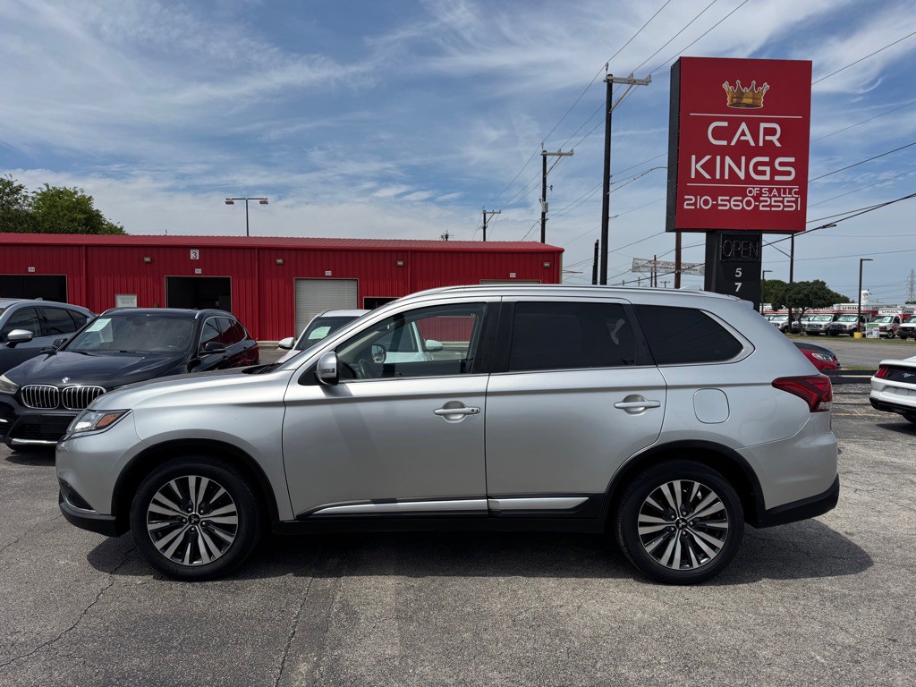 2020 Mitsubishi Outlander Image 5