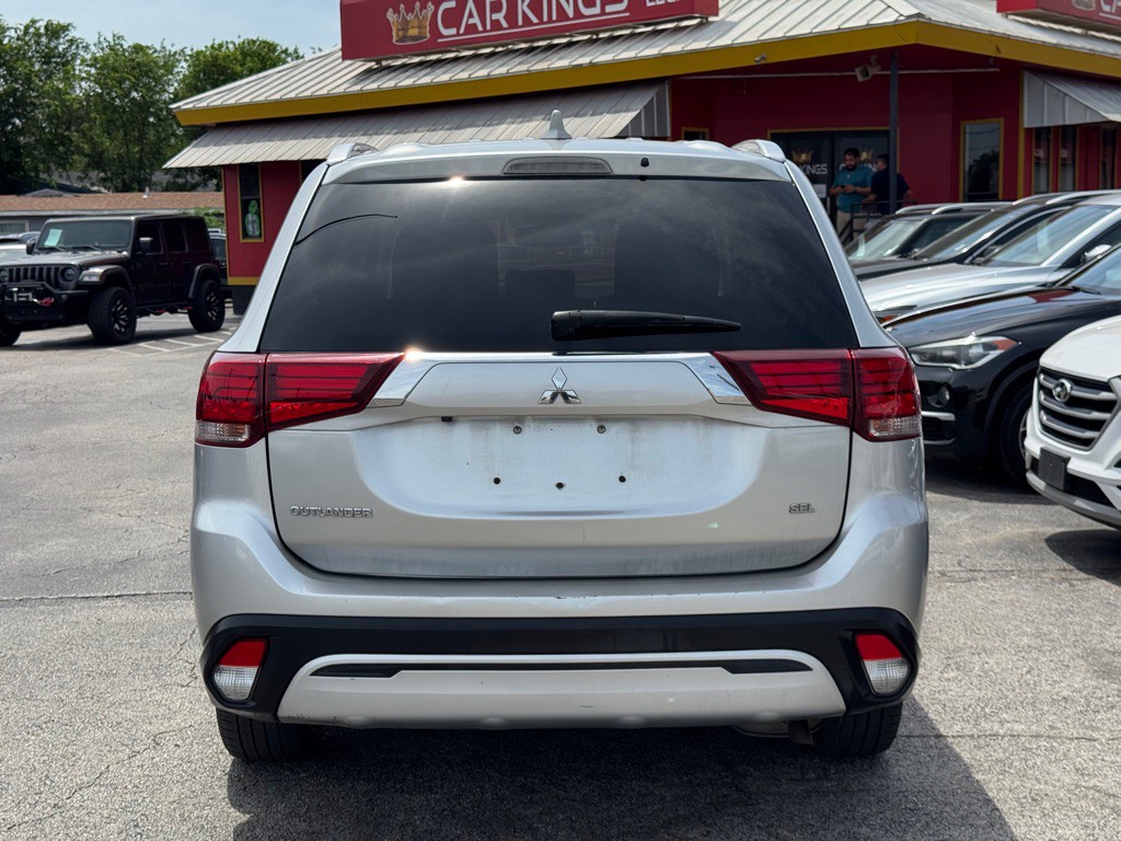 2020 Mitsubishi Outlander Image 7