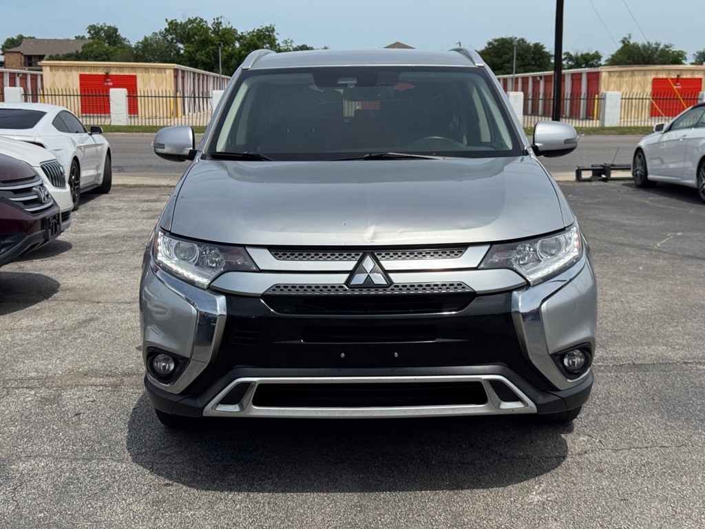 2020 Mitsubishi Outlander Image 10
