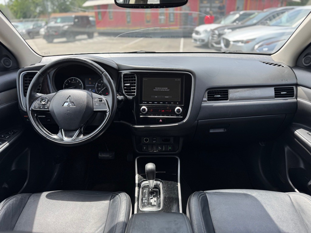 2020 Mitsubishi Outlander Image 20