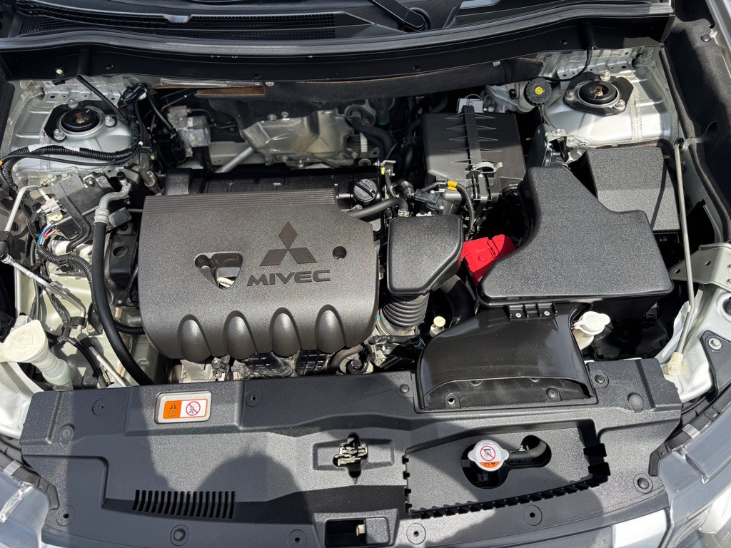 2020 Mitsubishi Outlander Image 21