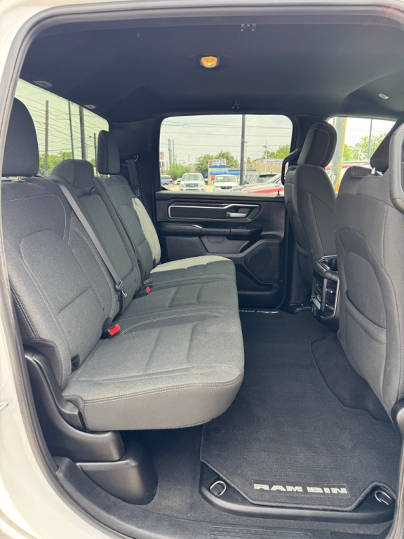 2019 RAM 1500 Image 16