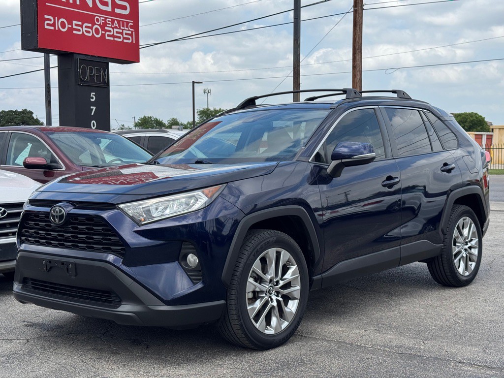2019 Toyota Rav4 Image 3
