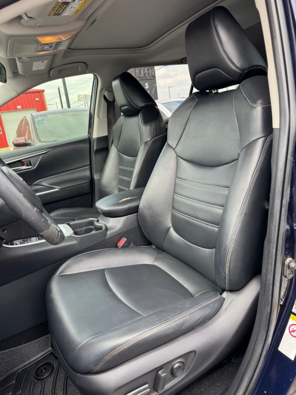 2019 Toyota Rav4 Image 12