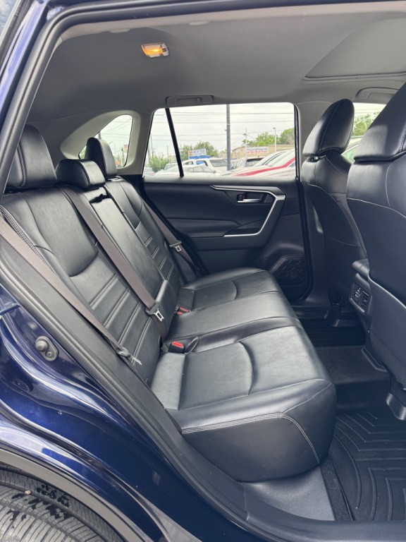 2019 Toyota Rav4 Image 16