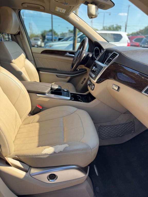 2013 Mercedes-Benz GL-Class Image 15