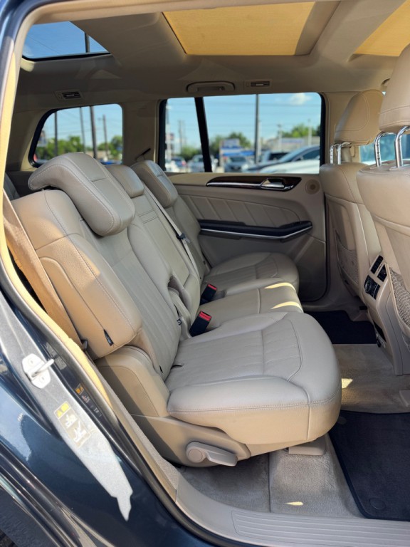 2013 Mercedes-Benz GL-Class Image 17