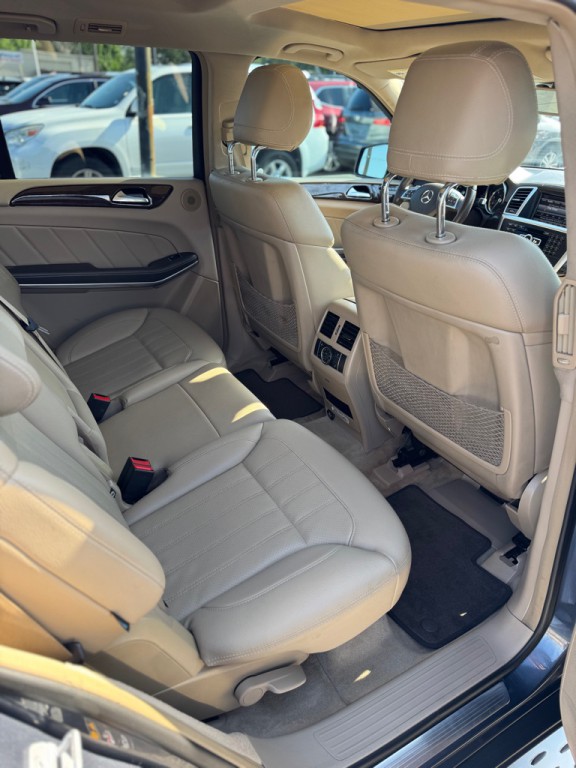 2013 Mercedes-Benz GL-Class Image 18