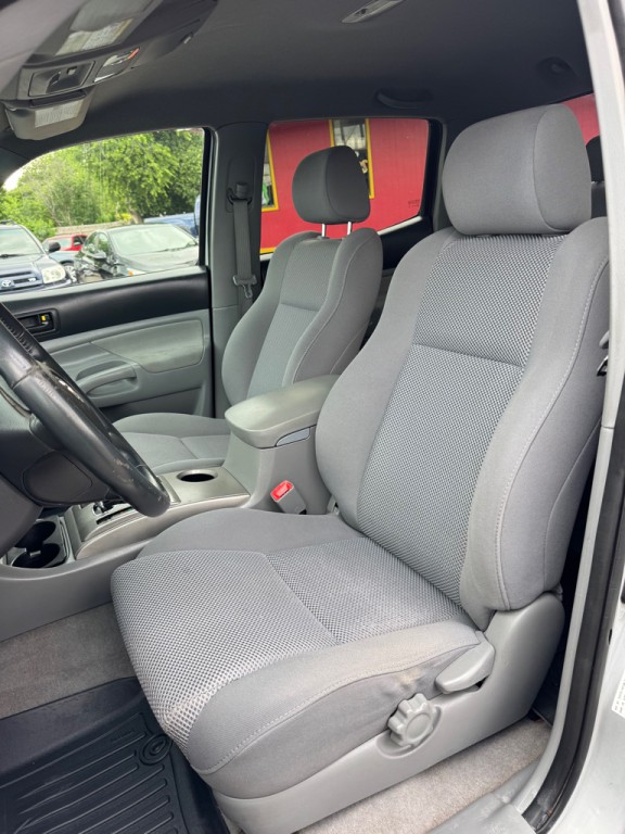 2005 Toyota Tacoma Image 14
