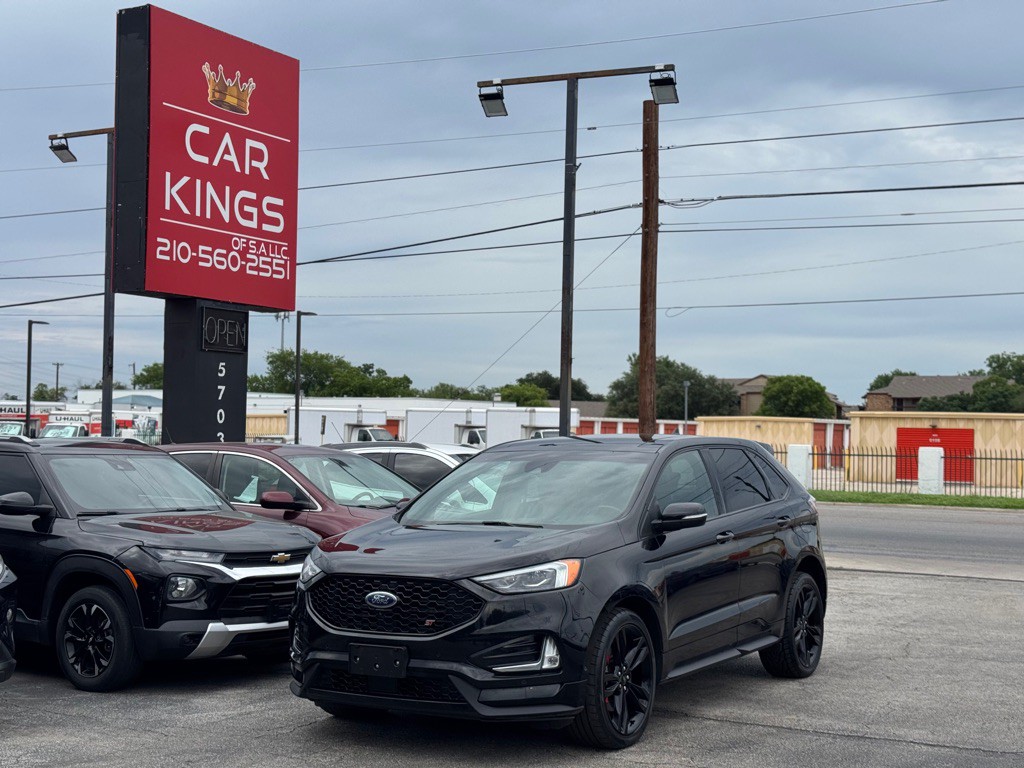 2020 Ford Edge Image 2