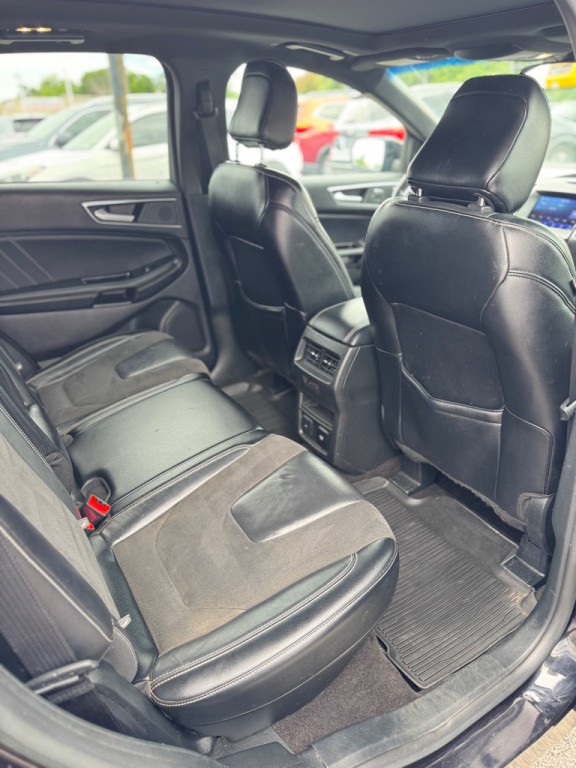 2020 Ford Edge Image 19
