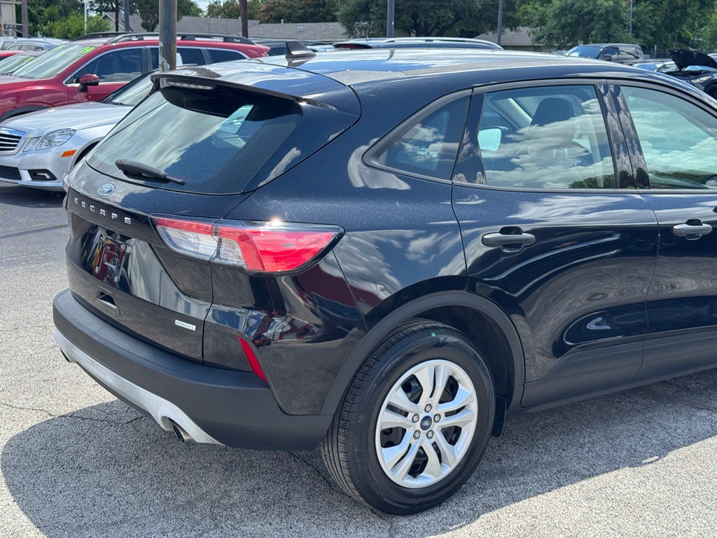 2020 Ford Escape Image 8