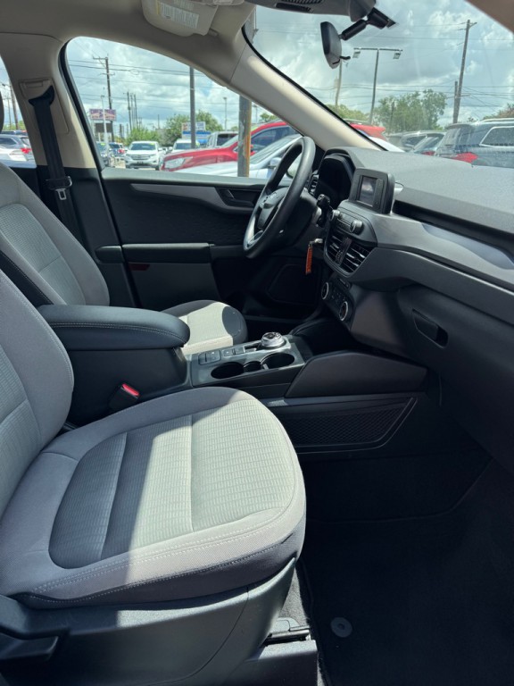 2020 Ford Escape Image 16