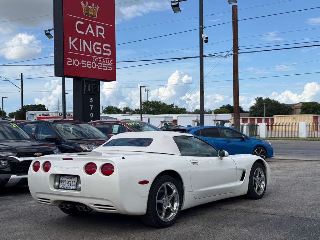 2002 Chevrolet Corvette Image 5