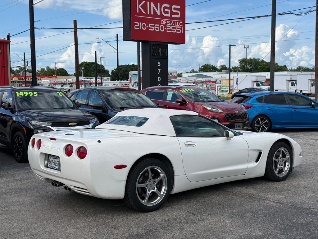 2002 Chevrolet Corvette Image 6