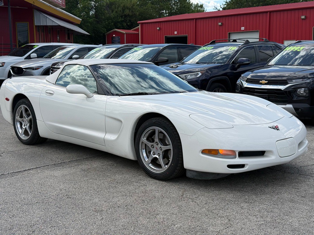 2002 Chevrolet Corvette Image 8