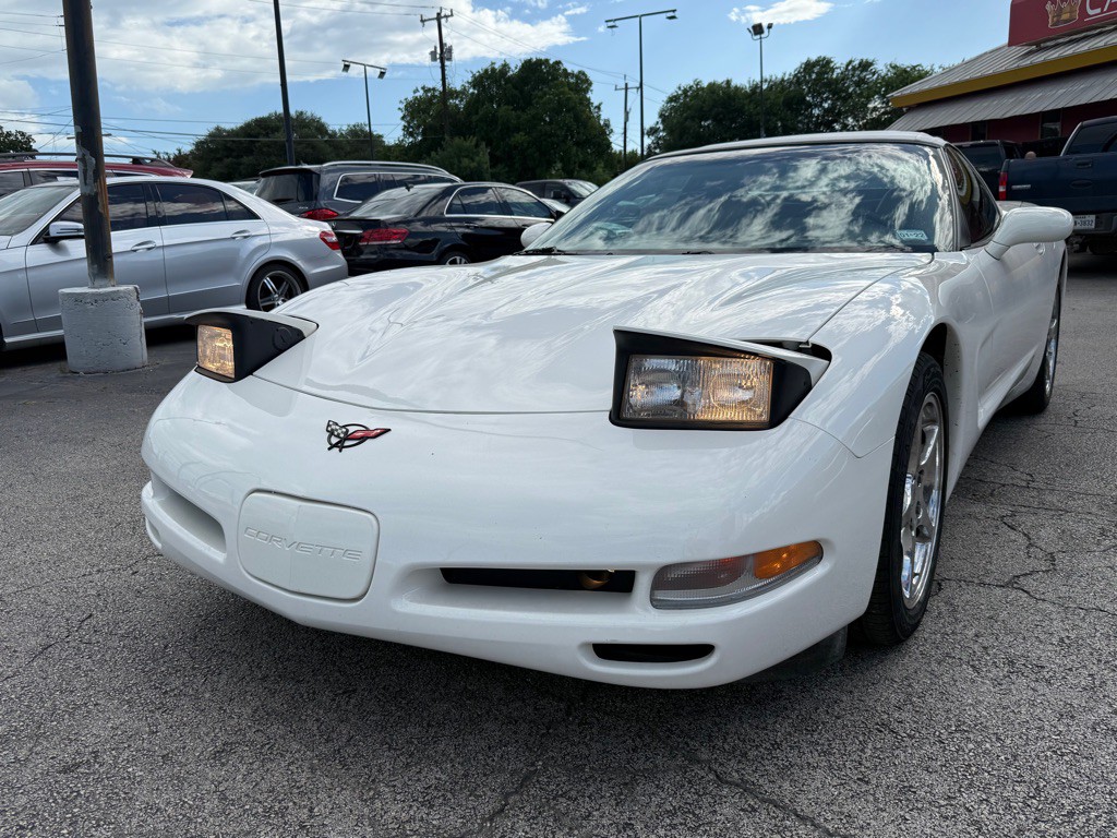 2002 Chevrolet Corvette Image 11