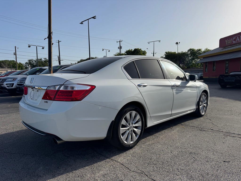 2015 Honda Accord Image 8