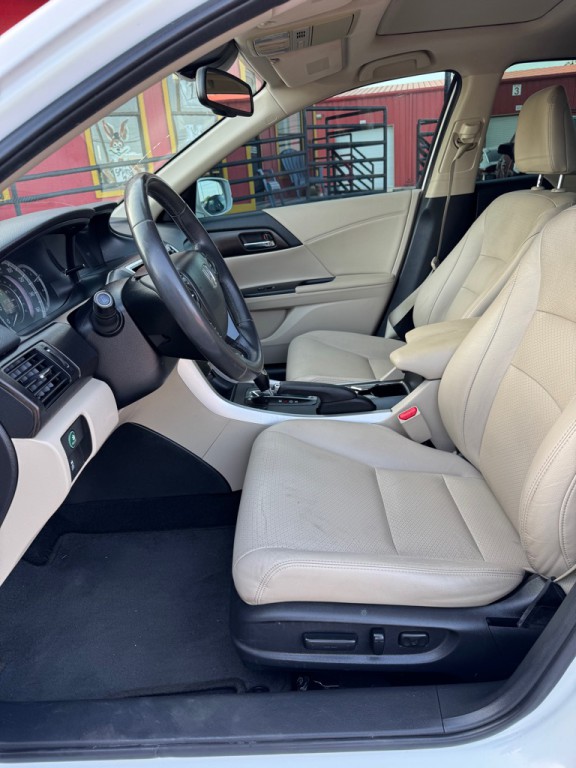 2015 Honda Accord Image 13