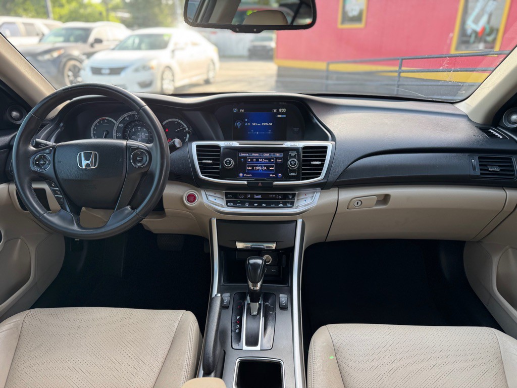 2015 Honda Accord Image 20