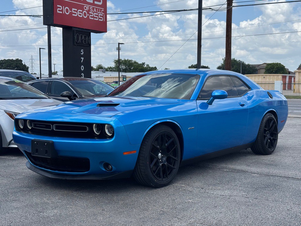 2015 Dodge Challenger Image 3