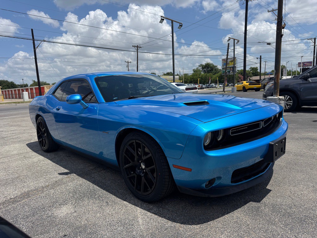 2015 Dodge Challenger Image 10