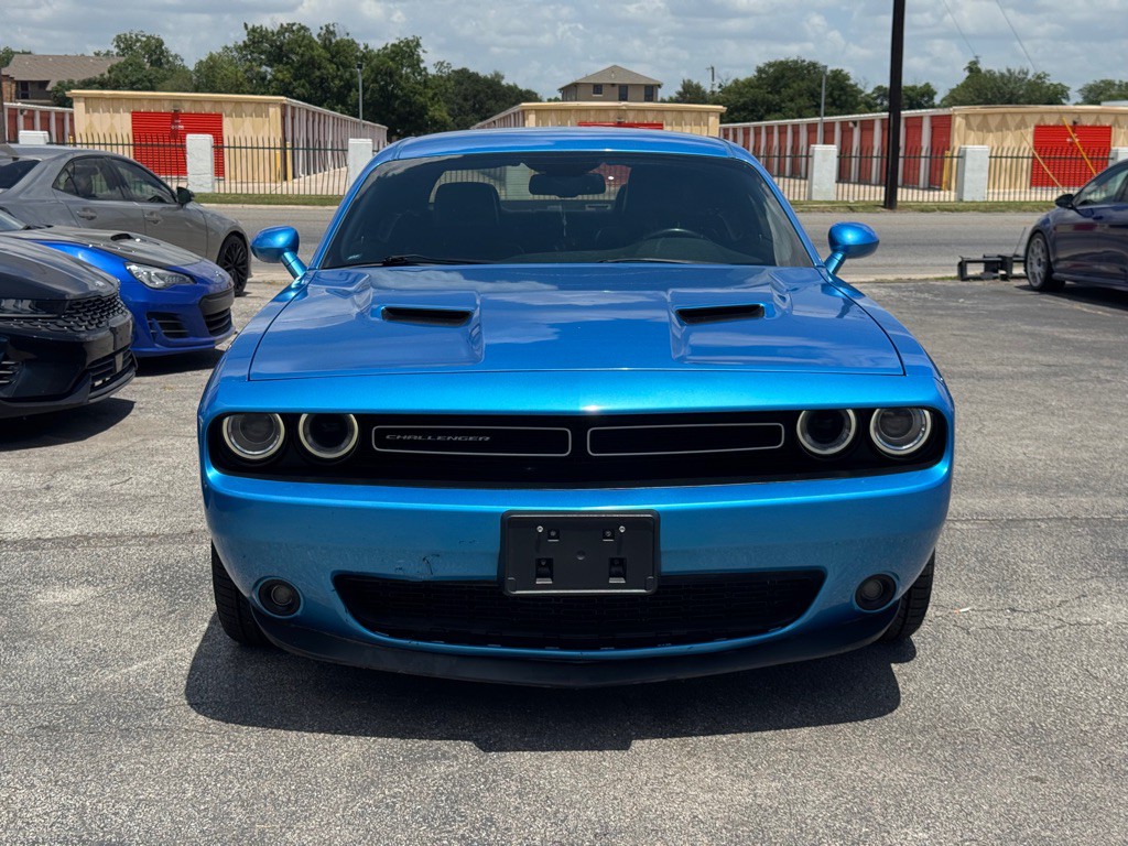 2015 Dodge Challenger Image 11