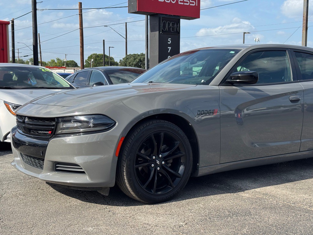 2018 Dodge Charger Image 4