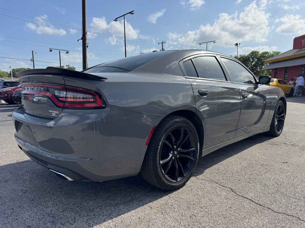 2018 Dodge Charger Image 8