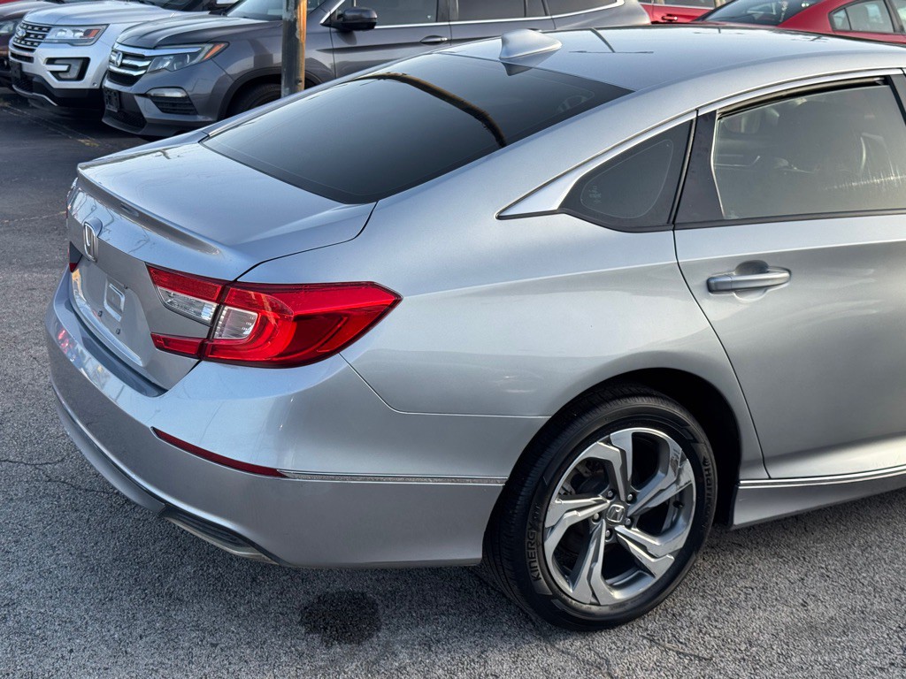 2020 Honda Accord Image 8
