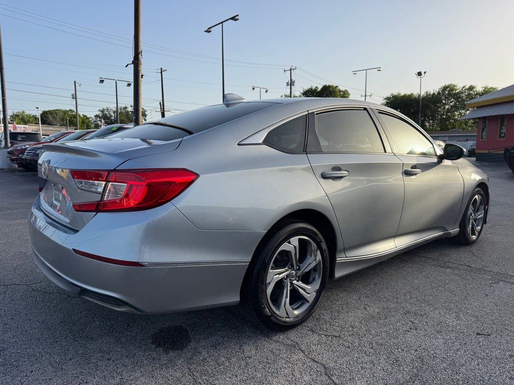 2020 Honda Accord Image 9
