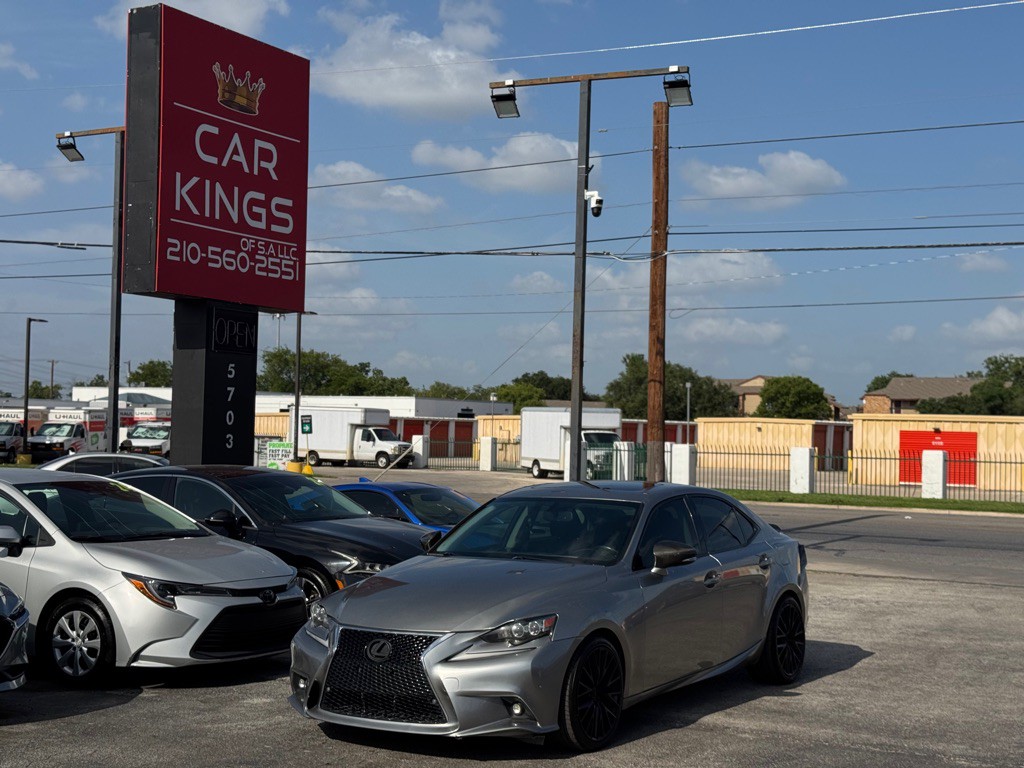 2015 Lexus IS Image 2