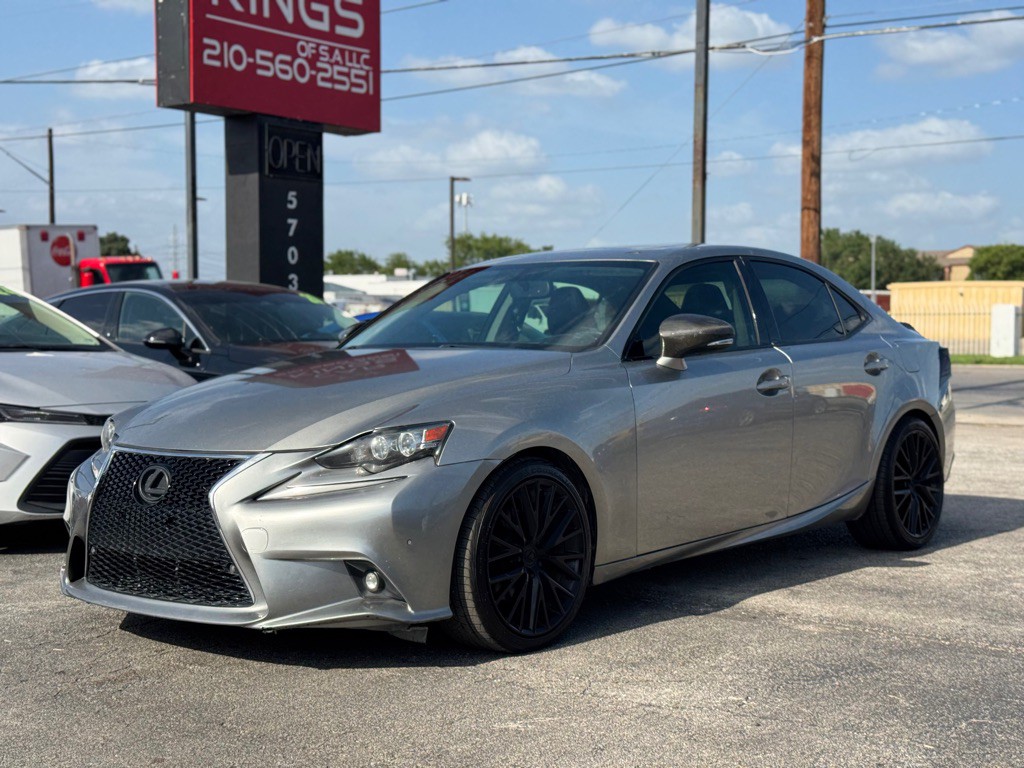 2015 Lexus IS Image 3
