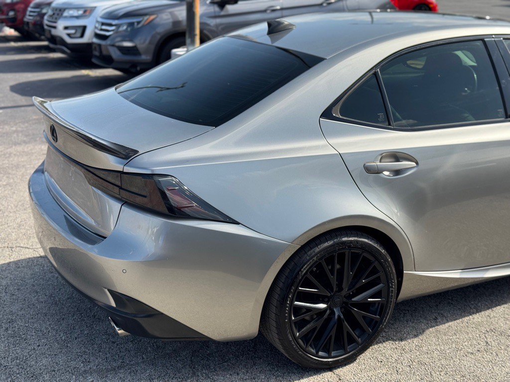 2015 Lexus IS Image 8