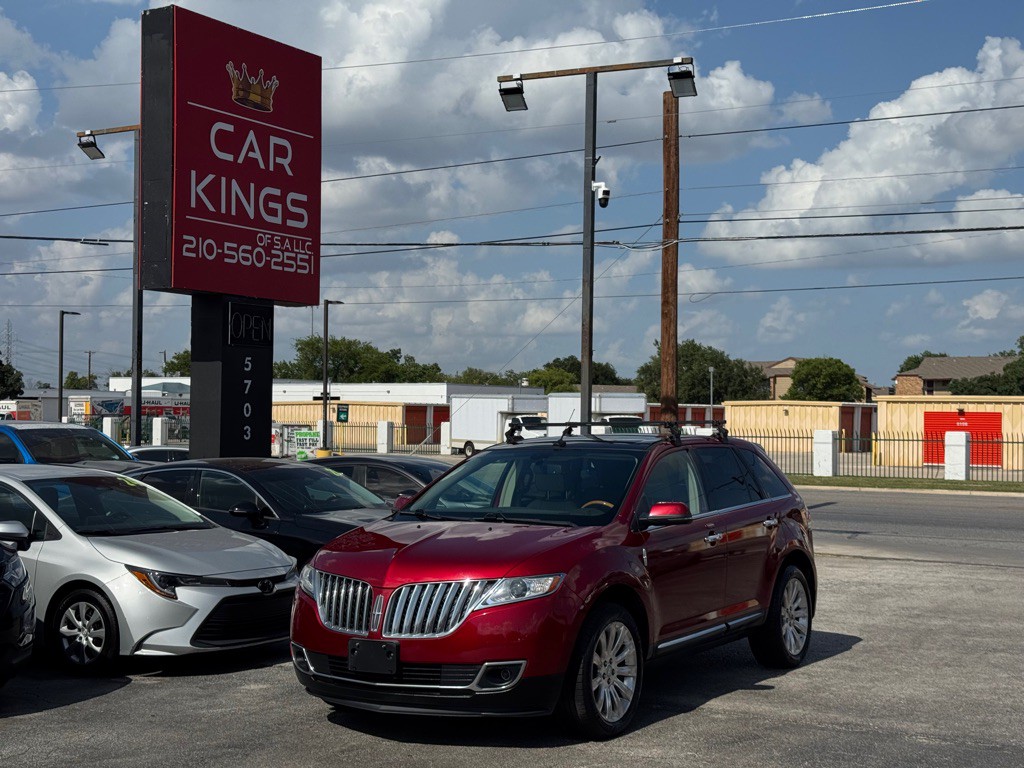 2013 Lincoln MKX Image 2