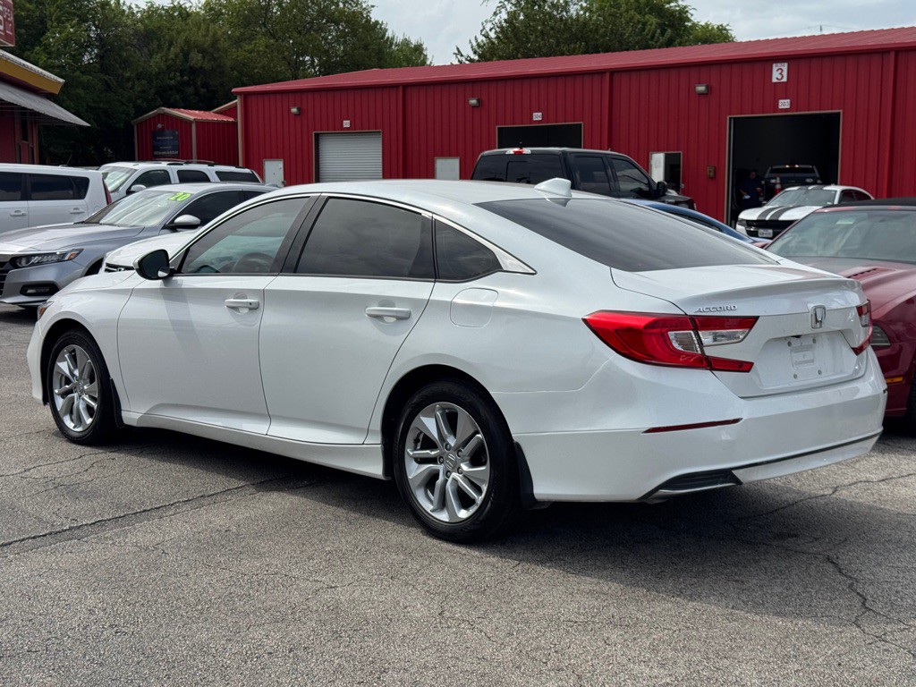2018 Honda Accord Image 6