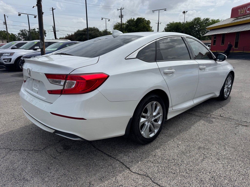2018 Honda Accord Image 8