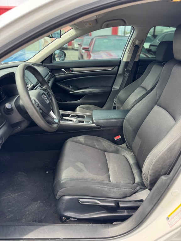 2018 Honda Accord Image 11