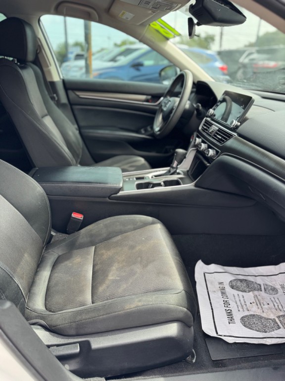 2018 Honda Accord Image 14