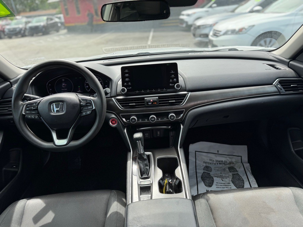 2018 Honda Accord Image 16