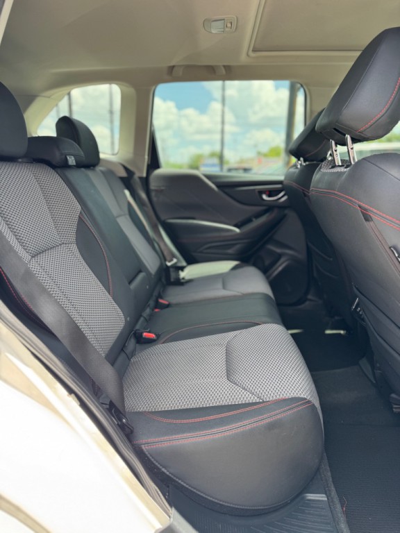 2022 Subaru Forester Image 17