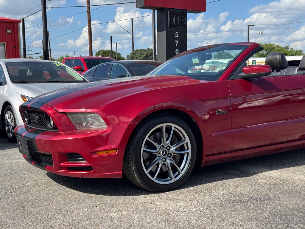 2014 Ford Mustang Image 4