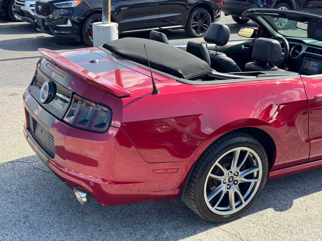 2014 Ford Mustang Image 8