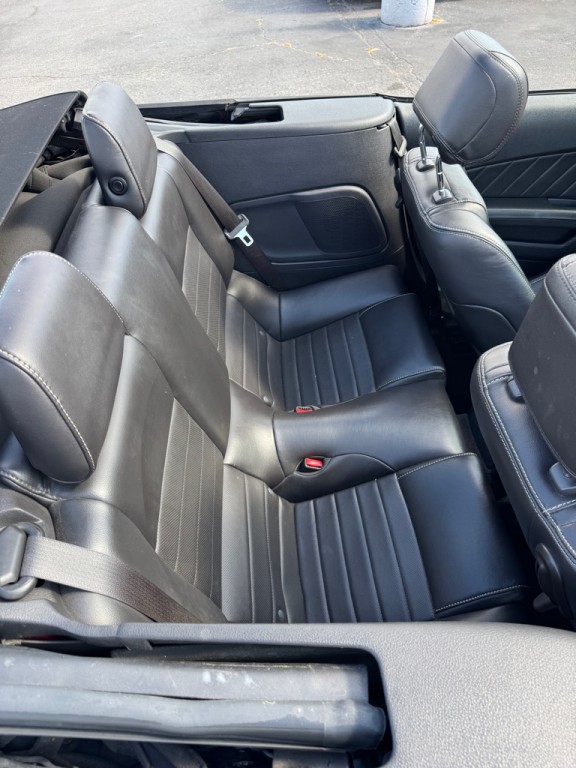 2014 Ford Mustang Image 19