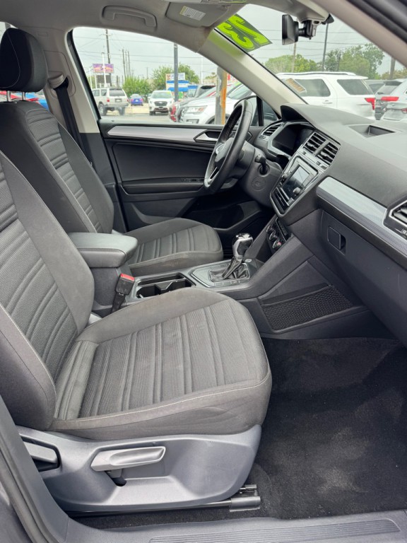2023 Volkswagen Tiguan Image 16