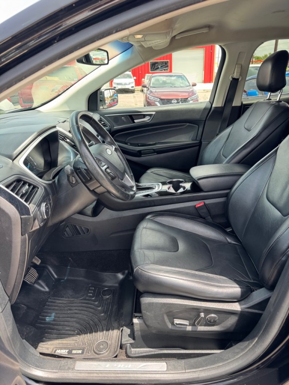 2018 Ford Edge Image 12