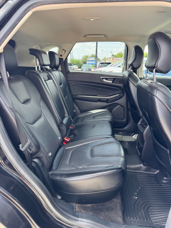 2018 Ford Edge Image 17