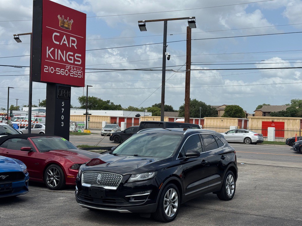 2019 Lincoln MKC Image 2