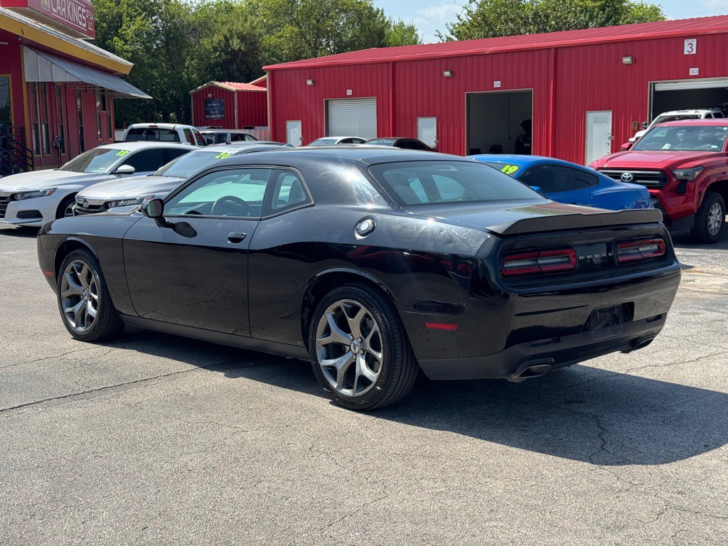 2017 Dodge Challenger Image 6