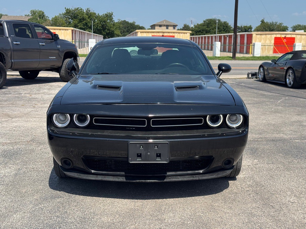 2017 Dodge Challenger Image 12